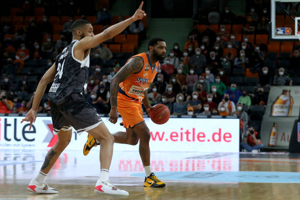 海港在控球 海港在控球