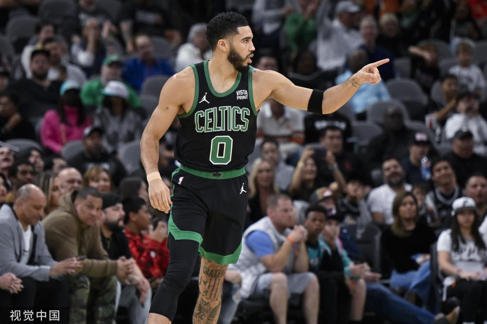 [排球]季道帅：初心不与年俱老 奋斗永似少年时.